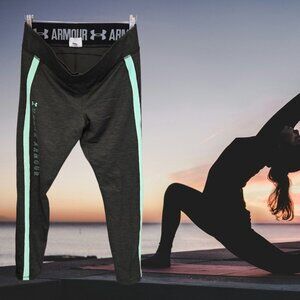 Under Armour Women's XL Olive Green Athletic Leggings With Teal Accents Pocket